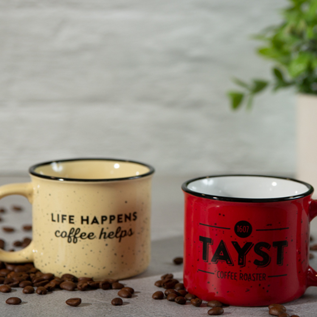 Tayst coffee mugs - red and almond